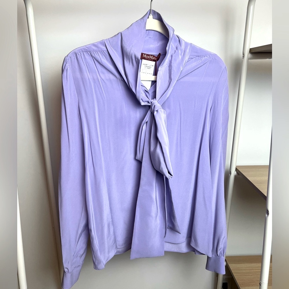 BRAND NEW MaxMara 100% pure silk tie neck blouse, size 6. NWT